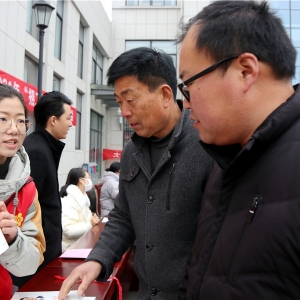 南通海安大公鎮(zhèn)：“田間課堂”“集市講堂”讓黨史學習教育走進百姓 ...