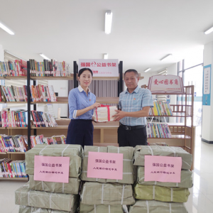 江蘇宿遷：600本圖書送入趙莊社區(qū) “強國書屋課堂”服務(wù)基層百姓 ...